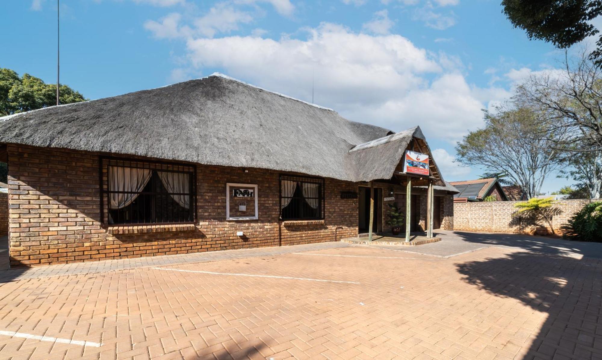 Thatch Haven Guesthouse 켄투리온 외부 사진