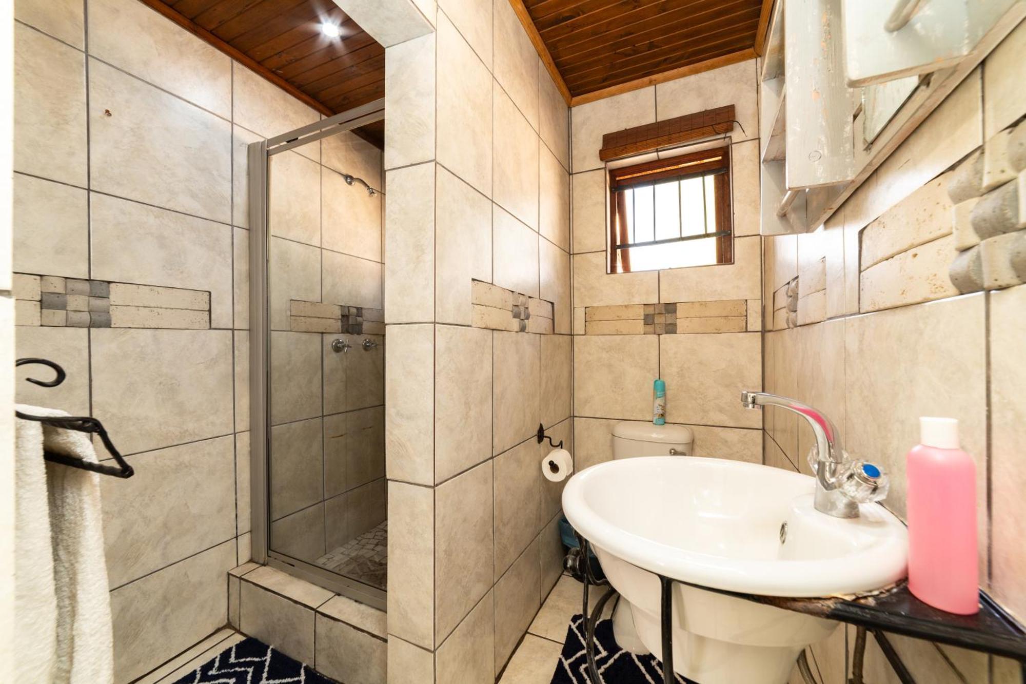 Thatch Haven Guesthouse 켄투리온 외부 사진