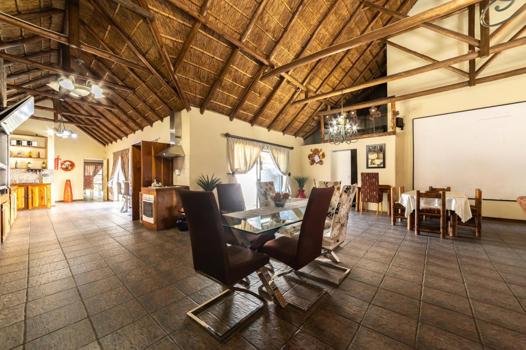 Thatch Haven Guesthouse 켄투리온 외부 사진