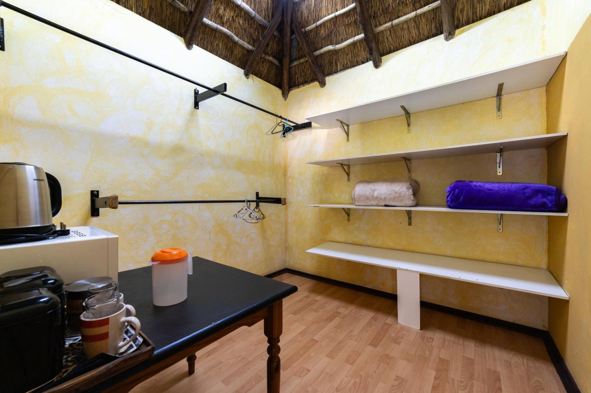 Thatch Haven Guesthouse 켄투리온 외부 사진
