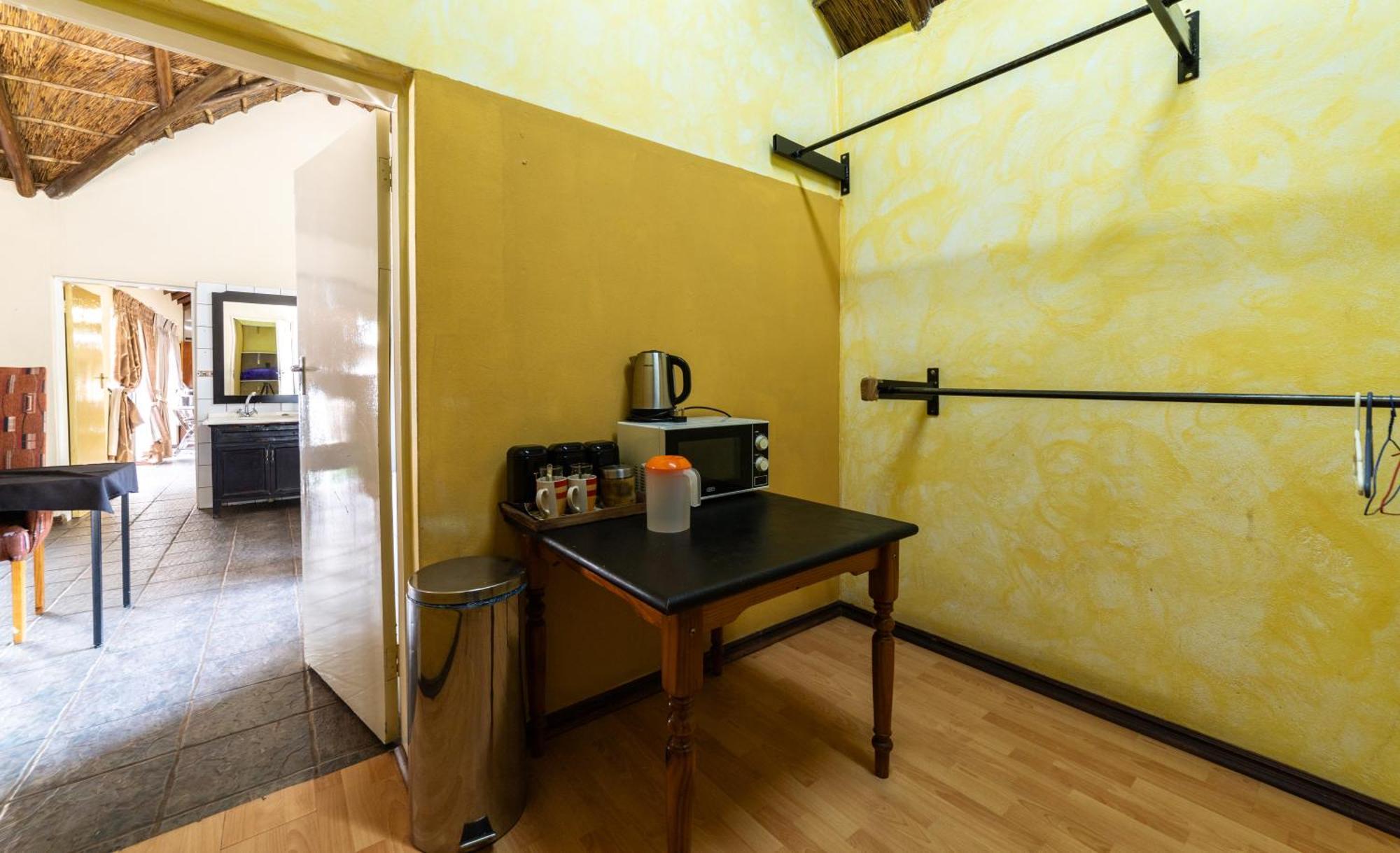 Thatch Haven Guesthouse 켄투리온 외부 사진